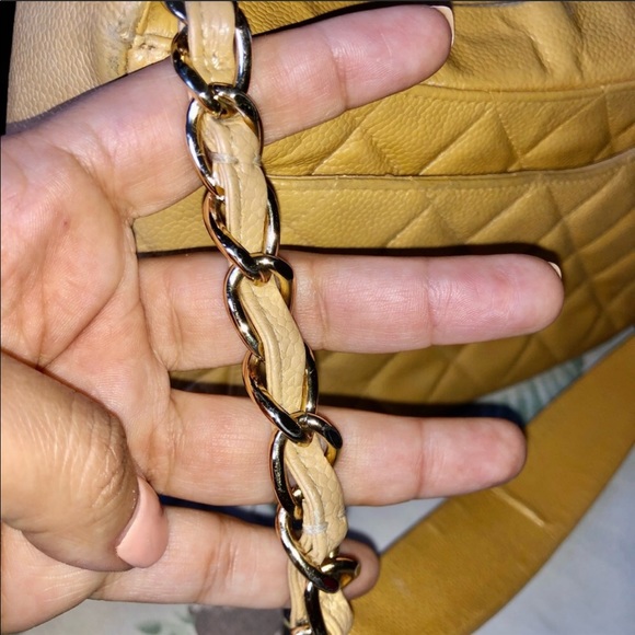 Tan beige Classic Chanel Timeless shoulder bag - Picture 7 of 16